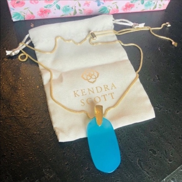 Kendra Scott Jewelry - Kendra Scott NWOT Inez Gold Long Pendant Necklace
